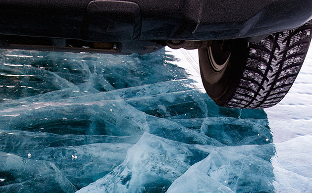Conduite extrême: comment se diriger dans la neige Экстремальное вождение