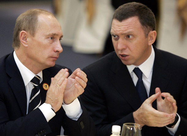 Revue des médias étrangers: la Russie viendra-t-elle en Ukraine avec une mission de maintien de la paix? Обзор иноСМИ: придет ли Россия в Украину с миротворческой миссией?
