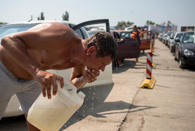 Traversée de Kerch: repos, douleur et fureur. Reportage PHOTO Керченская переправа: отдых, боль и ярость. ФОТОрепортаж
