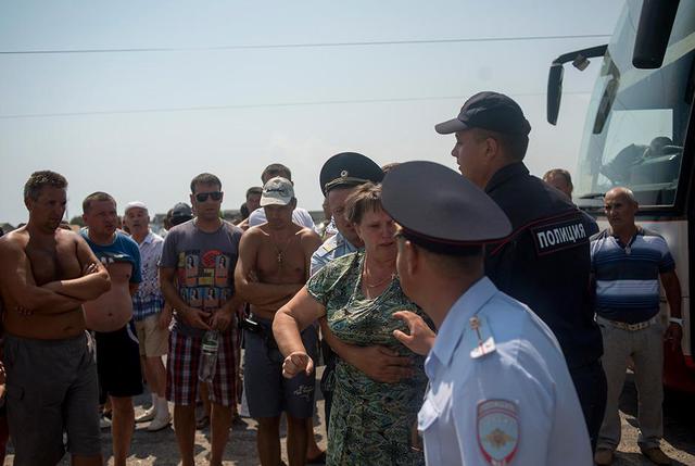 Traversée de Kerch: repos, douleur et fureur. Reportage PHOTO Керченская переправа: отдых, боль и ярость. ФОТОрепортаж