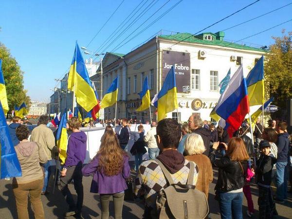 Arrêtez de mentir et combattez!, - La marche pour la paix a commencé à Moscou. DIFFUSION EN DIRECT + PHOTO Хватит врать и воевать!, - Марш мира начался в Москве. ПРЯМАЯ ТРАНСЛЯЦИЯ+ФОТОрепортаж