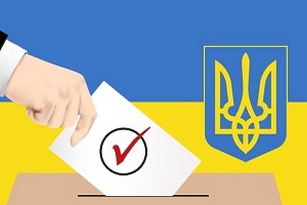 Sympathies électorales des Ukrainiens: des personnes peu instruites ont voté pour Lyashko Электоральные симпатии украинцев: За Ляшко голосовали люди с низким уровнем образования