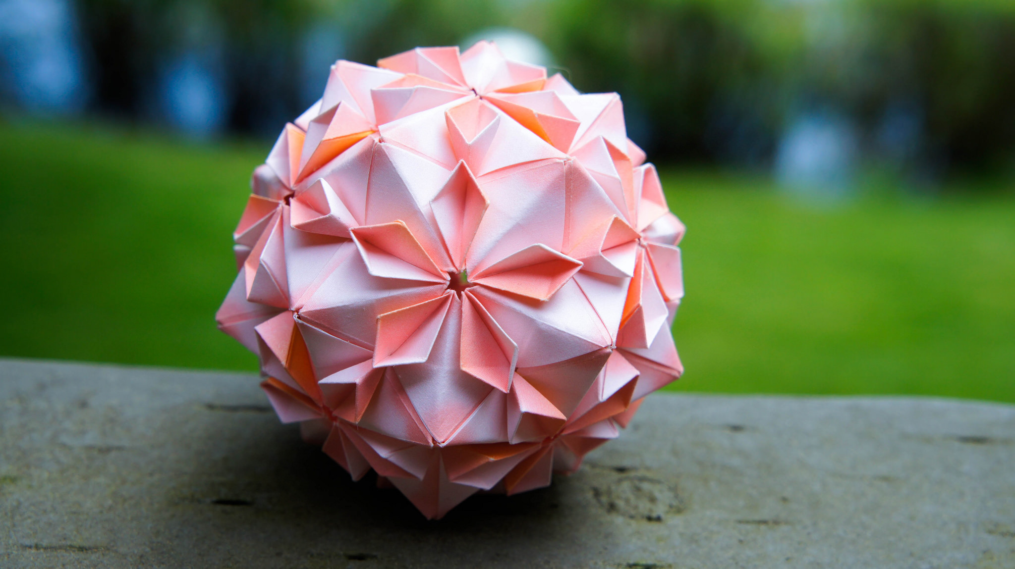 Bonheur Balls origami Kusudama
