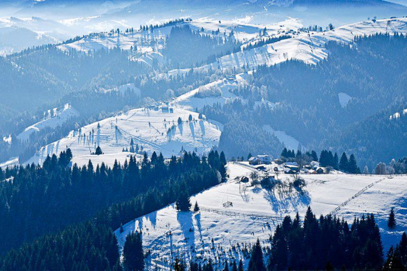 Verkhovyna - Stations de sports d'hiver des Carpates Верховина - Зимние курорты Украины