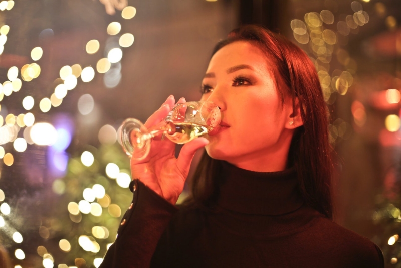 Qu'est-ce que la tolérance à l'alcool et pourquoi certaines personnes boivent-elles plus que d'autres? Алкогольная толерантность