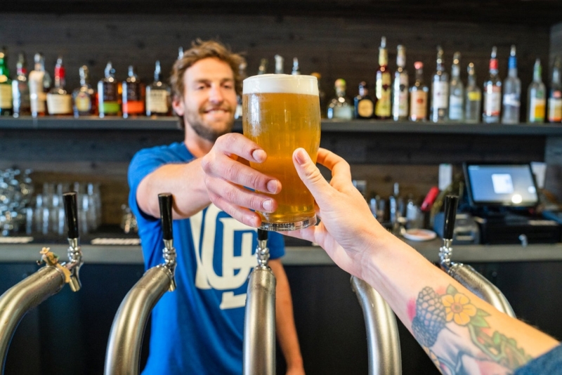 Qu'est-ce que la tolérance à l'alcool et pourquoi certaines personnes boivent-elles plus que d'autres? Алкогольная толерантность