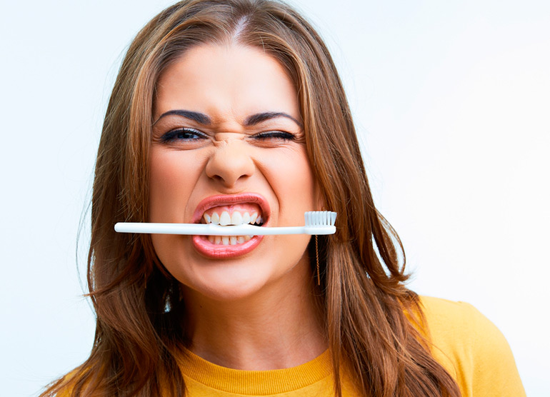Règles pour le soin des dents Ошибки при чистке зубов