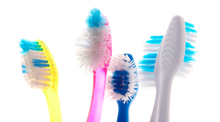 Règles pour le soin des dents Ошибки при чистке зубов