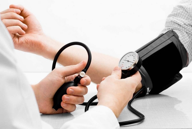 Exercices pour l'ostéochondrose cervicale dont souffre 90% de la population valide Упражнения при шейном остеохондрозе
