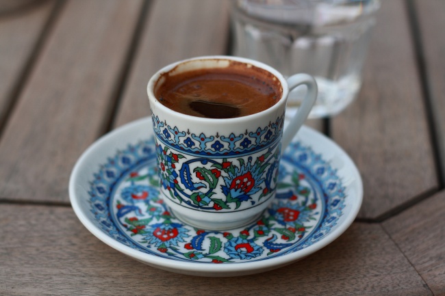 Café à l'ail et au miel (Turquie) - A quoi ressemble une tasse de café dans les différents pays du monde Кофе с чесноком и медом (Турция) - Кофе в разных странах