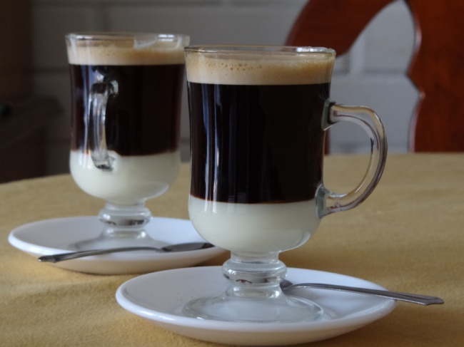 Bonbon (Espagne) - À quoi ressemble une tasse de café dans différents pays du monde Бонбон (Испания) - Кофе в разных странах