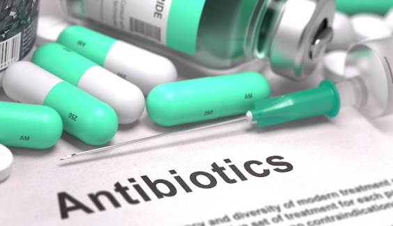 Antibiotiques - Quel type de médicament est dangereux d'interférer avec l'alcool Инсульт, кровотечения, кома: какие лекарства опасно мешать с алкоголем
