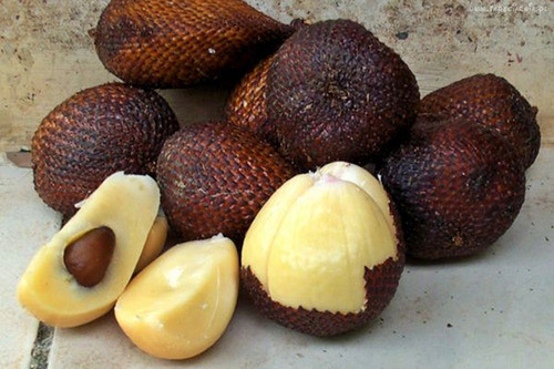 Snake Fruit - Des fruits exotiques du monde entier dont vous n'avez pas entendu parler Змеиный фрукт - Экзотические фрукты со всего света, о которых вы не слышали