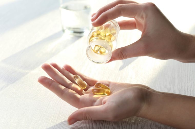 Vitamine B6 - Les vitamines, qui sont achetées stupidement, insignifiant et même dangereux! Витамин B6 - Бессмысленные и опасные витамины