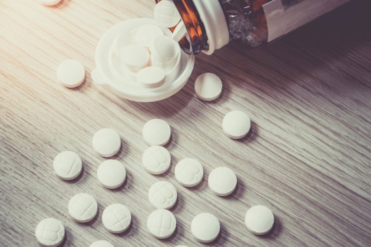 Vitamine B12 - Les vitamines, qui sont achetées stupidement, insignifiant et même dangereux! Витамин B12 - Бессмысленные и опасные витамины