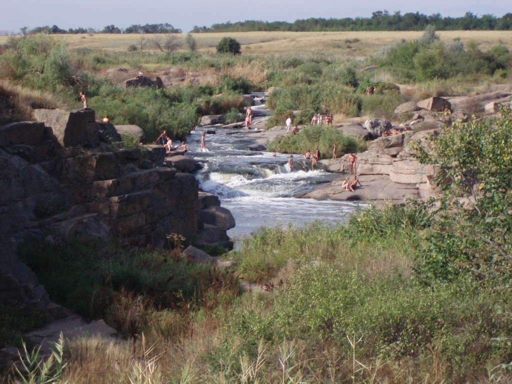 Sholokhovsky (Tokovskiy) chute d'eau en cascade (région de Dnepropetrovsk, district d'Apostolovsky) - endroits peu connus de l'Ukraine pour les loisirs avec les enfants Шолоховский (Токовский) каскадный водопад (Днепропетровская область, Апостоловский район) - Места в Украине для отдыха с детьми