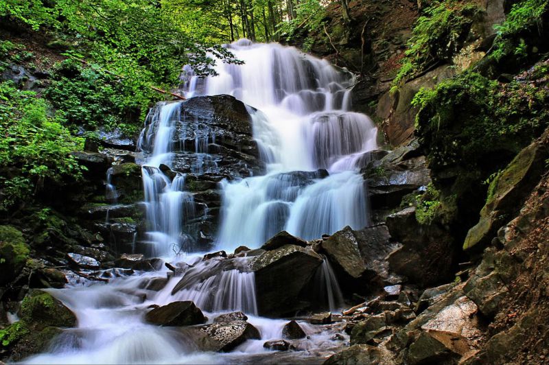 Waterfall Shipot, Pilipets - Toutes les cascades d'Ukraine: plus de 40 belles cascades d'Ukraine (photo) Водопад Шипот, Пилипец - ТОП водопадов Украины