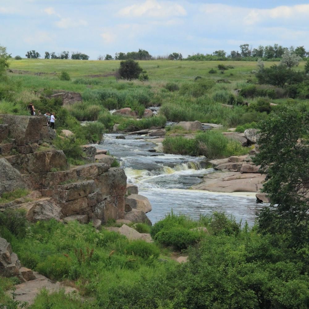 Cholokhovski (Tokovsky) cascade - Toutes les cascades d'Ukraine: plus de 40 belles cascades d'Ukraine (photo) Шолоховский (Токовский) каскадный водопад - ТОП водопадов Украины