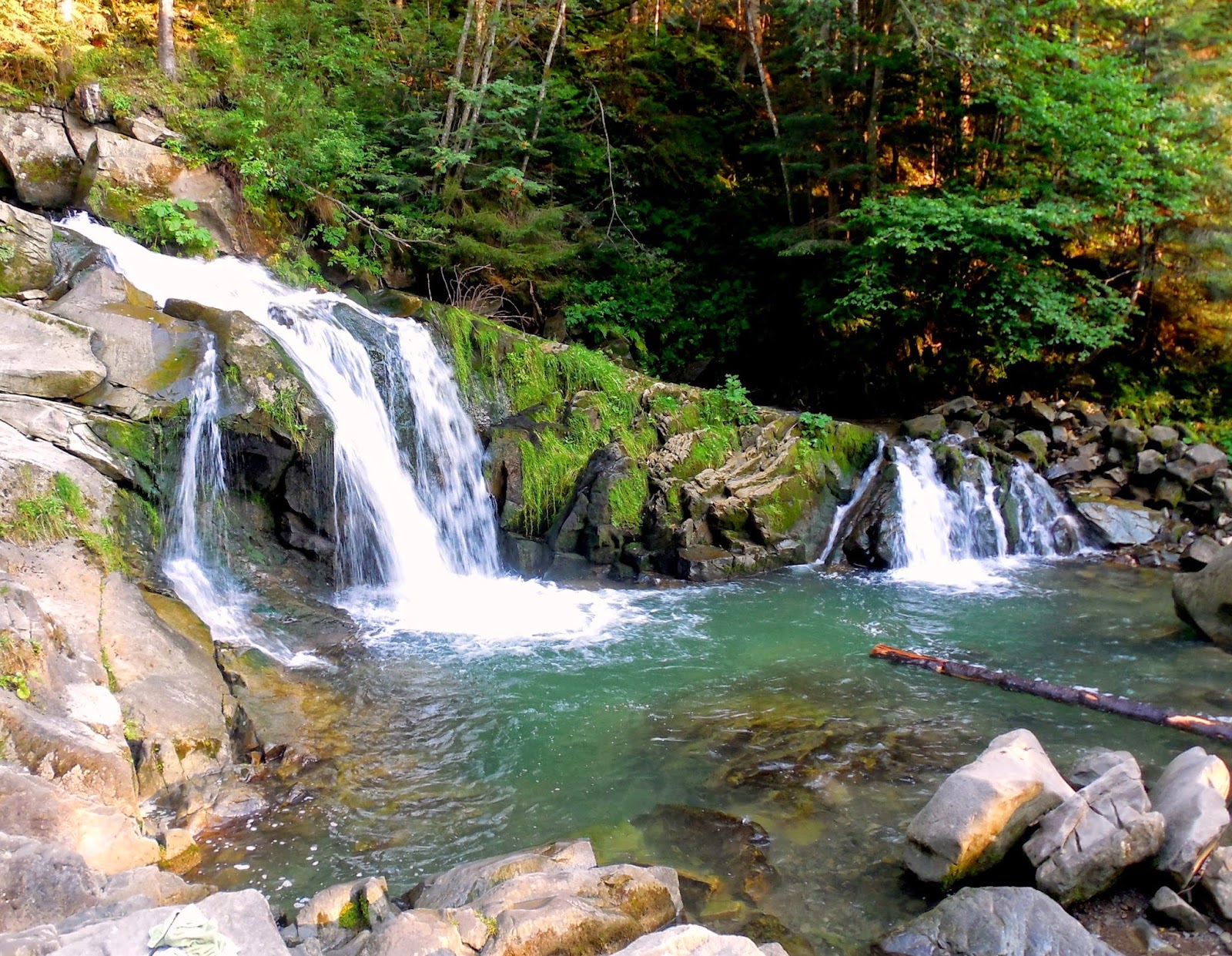 Kamenka Falls, Kamenka - Toutes les cascades d'Ukraine: plus de 40 belles cascades d'Ukraine (photo) Водопад Каменка, Каменка - ТОП водопадов Украины