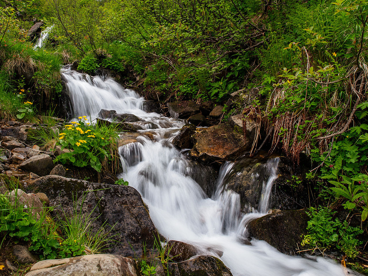 Chutes de Dzembronski - Toutes les cascades d'Ukraine: plus de 40 belles cascades d'Ukraine (photo) Дзембронськи водопады - ТОП водопадов Украины