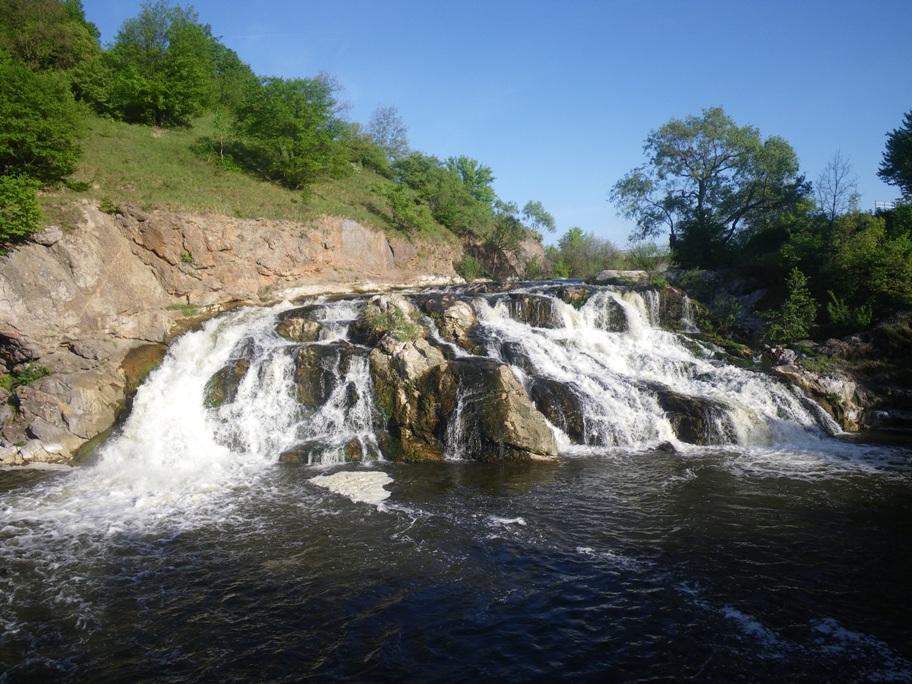 Vchelka Falls - Toutes les cascades d'Ukraine: plus de 40 belles cascades d'Ukraine (photo) Водопад Вчелька - ТОП водопадов Украины