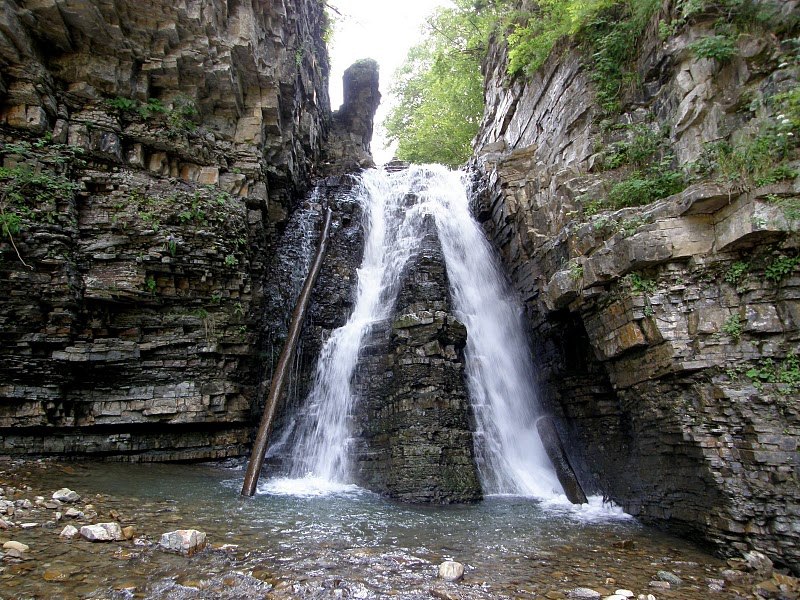 Cascade Buchivetskiy, Bukovoe - Toutes les cascades d'Ukraine: plus de 40 belles cascades d'Ukraine (photo) Бухтивецкий водопад, Буковое - ТОП водопадов Украины