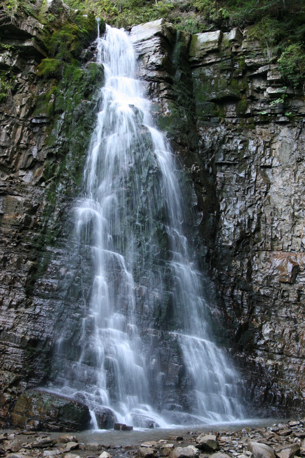 Yaremche - Toutes les cascades d'Ukraine: plus de 40 belles cascades d'Ukraine (photo) Водопад Девичьи слезы, Яремче - ТОП водопадов Украины