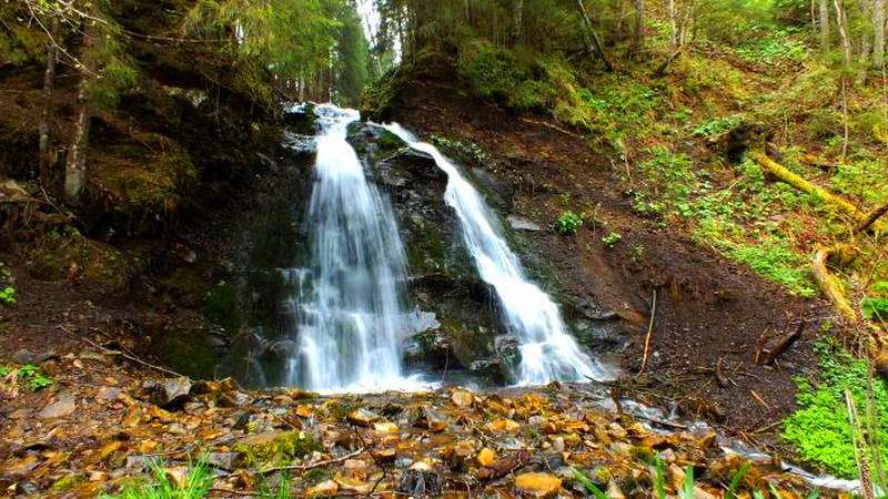 Salatruchil, Bystritsa - Toutes les cascades d'Ukraine: plus de 40 belles cascades d'Ukraine (photo) Водопад Салатручиль, Быстрица - ТОП водопадов Украины