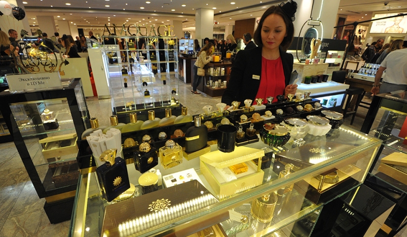 Comment distinguer un faux parfum? Как проверить оригинальность духов и отличить подделку?