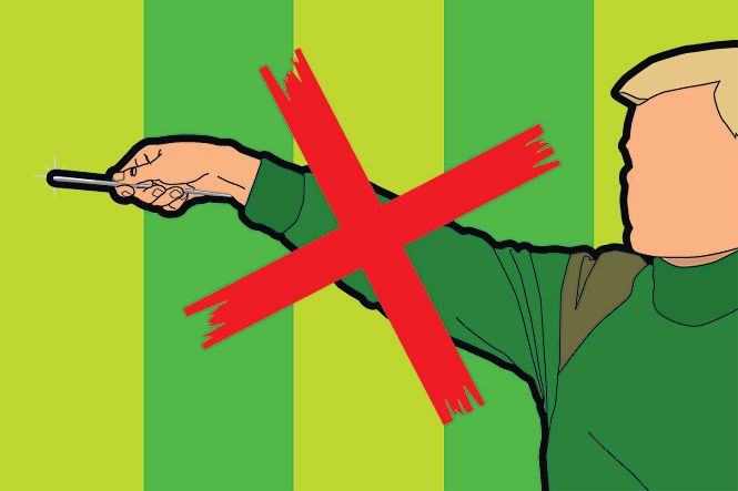 Comment lancer un couteau: des secrets simples qui permettent à la lame de s'enfoncer dans la cible Как метать нож