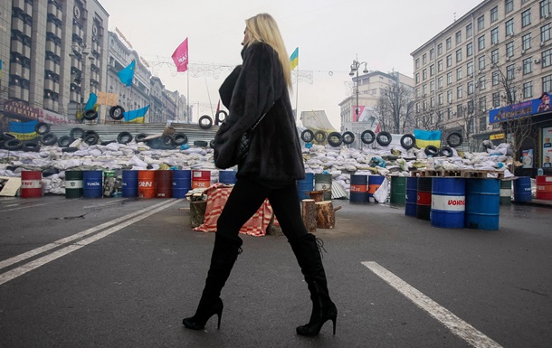 La plupart des gens de Kiev soutien euromaïdan, mais condamnent la démolition du monument à Lénine - sondage Большинство киевлян поддерживают Евромайдан, однако осуждают снос памятника Ленину - опрос