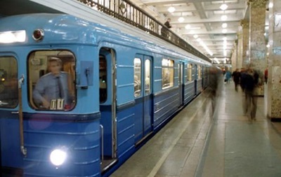 poste de travail de métro Khreshchatyk et Place de l'Indépendance le 21 Février resteront fermées Метро работает, станции Крещатик и Майдан Незалежности 21 февраля останутся закрытыми