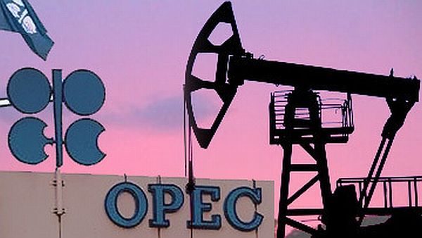 Нефть стремительно дешевеет после решения ОПЕК: цены на Brent упали почти на $6 и достигли $72