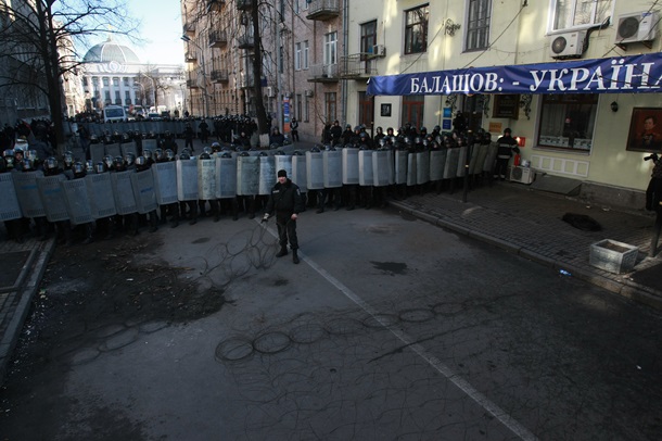 Alors que la guerre. Événements à Kiev Photo-chroniques 18 Février Как на войне. Фотохроники событий в Киеве 18 февраля
