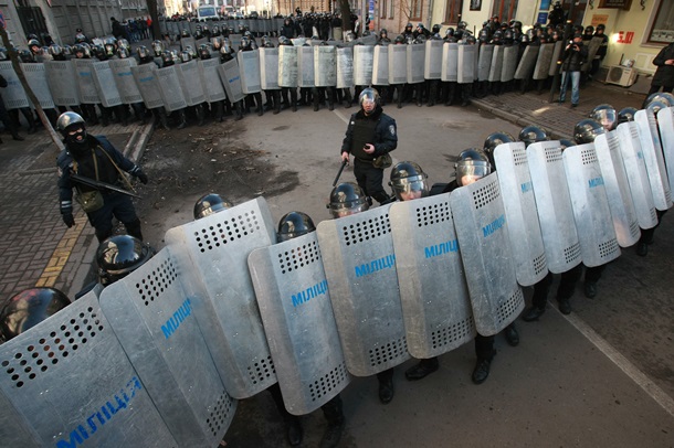 Alors que la guerre. Événements à Kiev Photo-chroniques 18 Février Как на войне. Фотохроники событий в Киеве 18 февраля