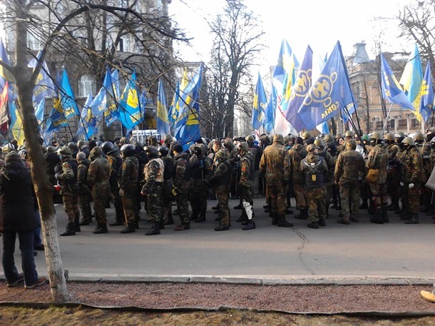 Alors que la guerre. Événements à Kiev Photo-chroniques 18 Février Как на войне. Фотохроники событий в Киеве 18 февраля