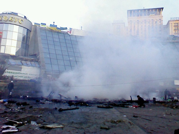 Accueil forces de sécurité attaque sur Maidan Начало наступления силовиков на Майдан