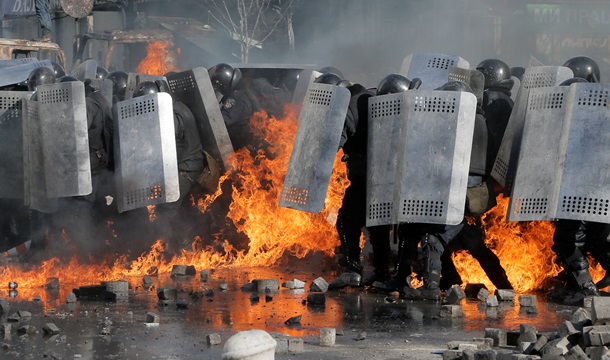 Dernière minute rangs de la police Горящие ряды милиционеров