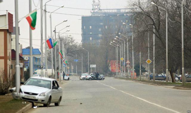 Bataille à Grozny: Warriors of Itchkérie détruit 70 Kadyrovites. histoire de l'image Бой в Грозном: воины Ичкерии уничтожили 70 кадыровцев. ФОТОрепортаж