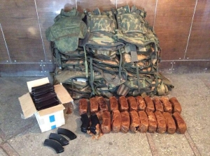 sponsors russes terroristes DNR et LNR font de l'argent même sur l'aide humanitaire. PHOTO