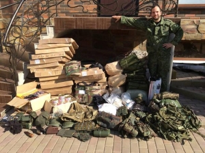 sponsors russes terroristes DNR et LNR font de l'argent même sur l'aide humanitaire. PHOTO