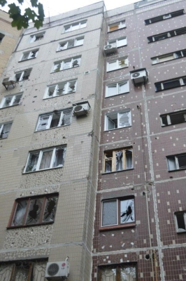 Militants des systèmes et des réservoirs Grad ont attaqué des points de contrôle près de Slavyansk: bombardements va aérodrome de Kramatorsk. Reportage photo + VIDEO