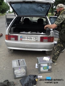 Parmi les militants détenus ont attaqué les bureaux de vote dans la région de Novoaydarsky, certains "procureur russe de Crimée", "Cosaque Ataman" et "capitaines LC" (photos exclusives)