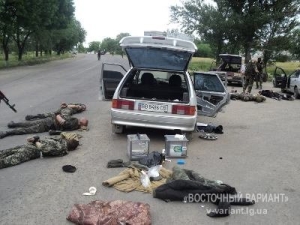 Parmi les militants détenus ont attaqué les bureaux de vote dans la région de Novoaydarsky, certains "procureur russe de Crimée", "Cosaque Ataman" et "capitaines LC" (photos exclusives)