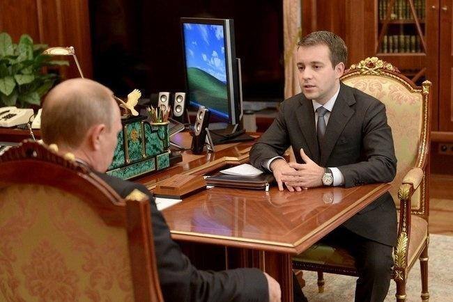 Comparer les emplois Merkel, Obama, Hollande, Poutine et Porochenko. PHOTO Сравните рабочие места Меркель, Обамы, Олланда, Путина и Порошенко. ФОТО