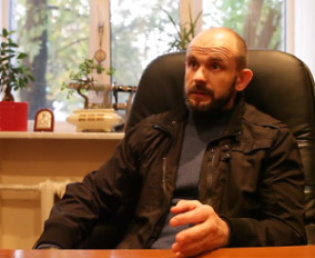 На видео расстрела майдановцев узнали одного из беркутовцев (фото,видео)