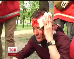 A Kharkov, après un combat avec les ultras huit hospitalisés: les séparatistes ont attaqué avec des bâtons, des briques et des armes. Reportage photo + VIDEO