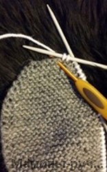 Comment tricoter des pantoufles, espadrilles, rayons Как вязать кеды-тапочки спицами