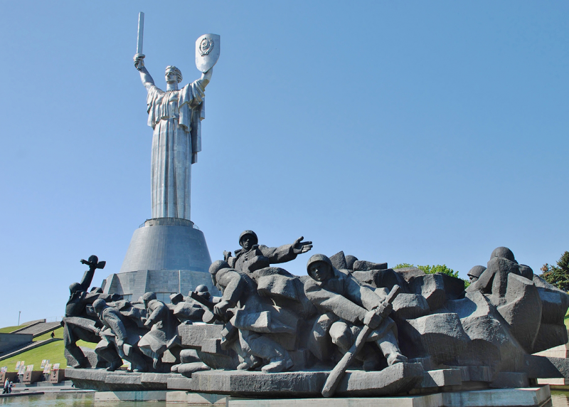 Mère (Kiev) - Monument Motherland