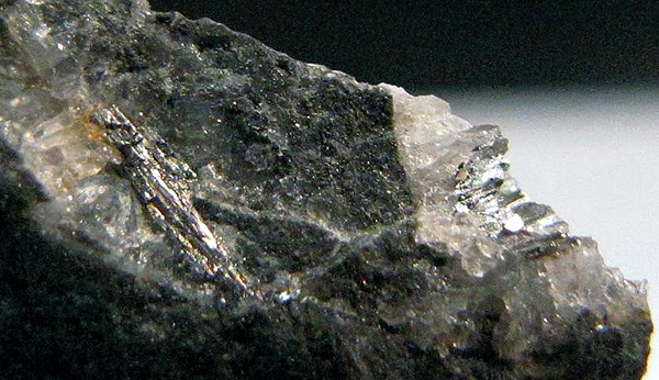 pierres semi-précieuses, pierres précieuses